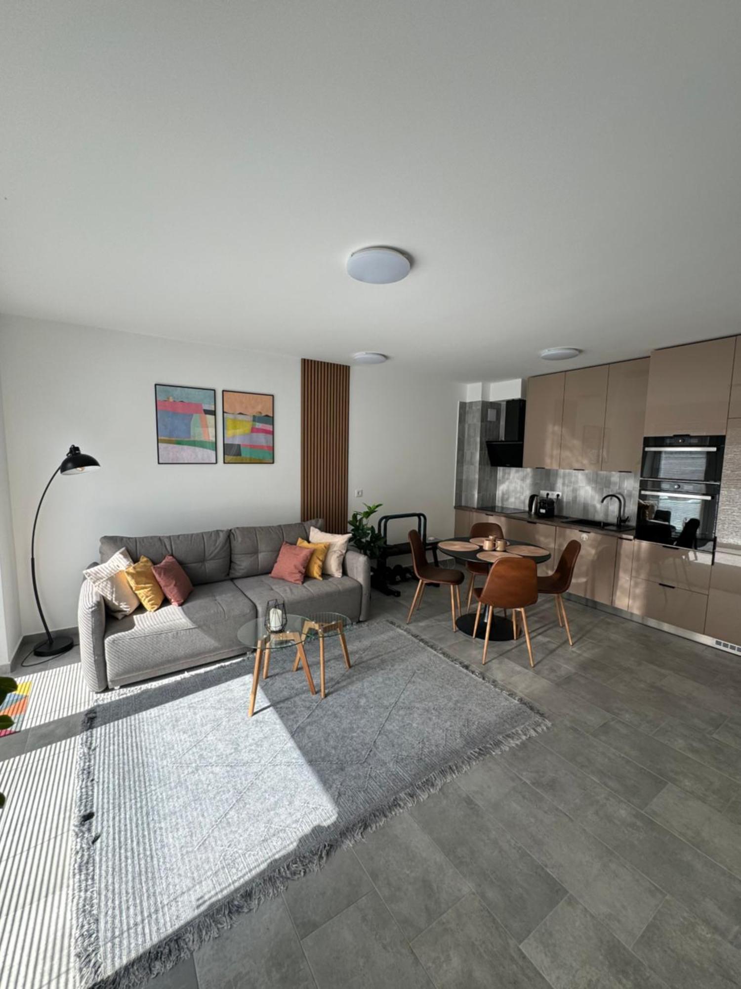Hello 5C Apartman - Pecs Exterior photo